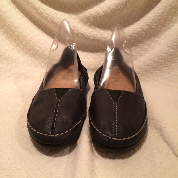 Naturalizer Shoes - NWOT Naturalizer Loafers 👞